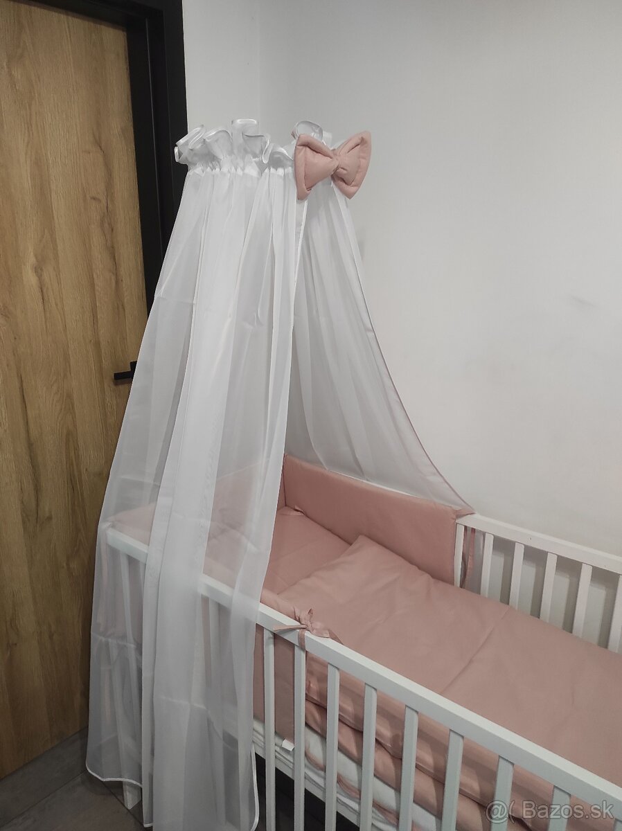 7 dielne súpravy do postieľky Viac farieb - 8