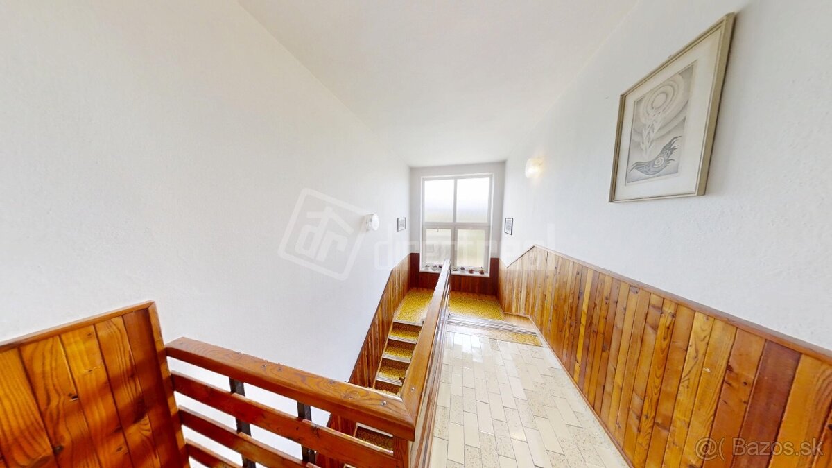 Rodinný dom s 8árovou záhradou v obľúbenej lokalite mesta - 8
