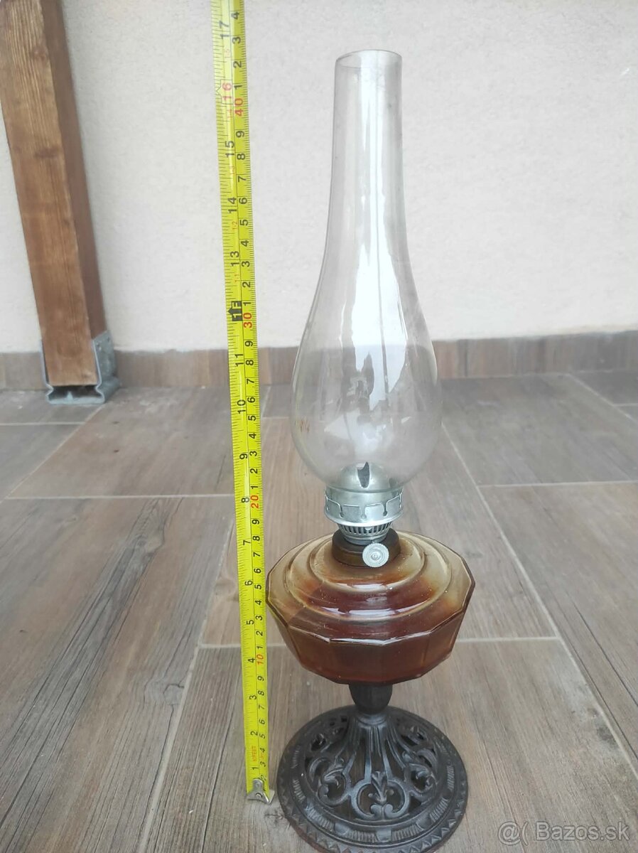 historicka petrolejova lampa. - 8