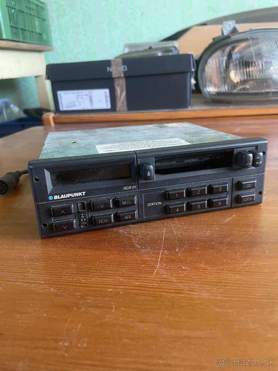 Predám originál staršie BLAUPUNKT Rádia - 8