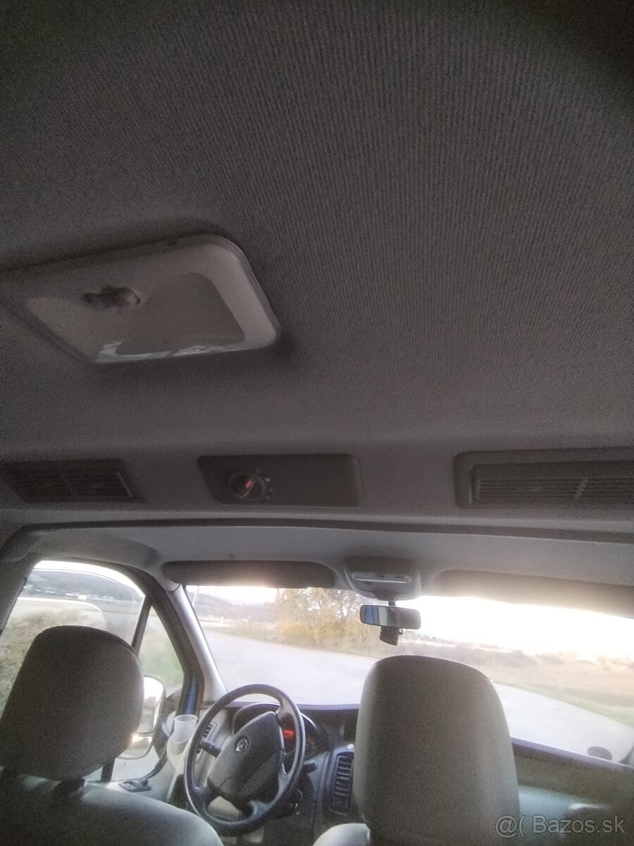 Prenajom Opel Vivaro 9 miestne - 8