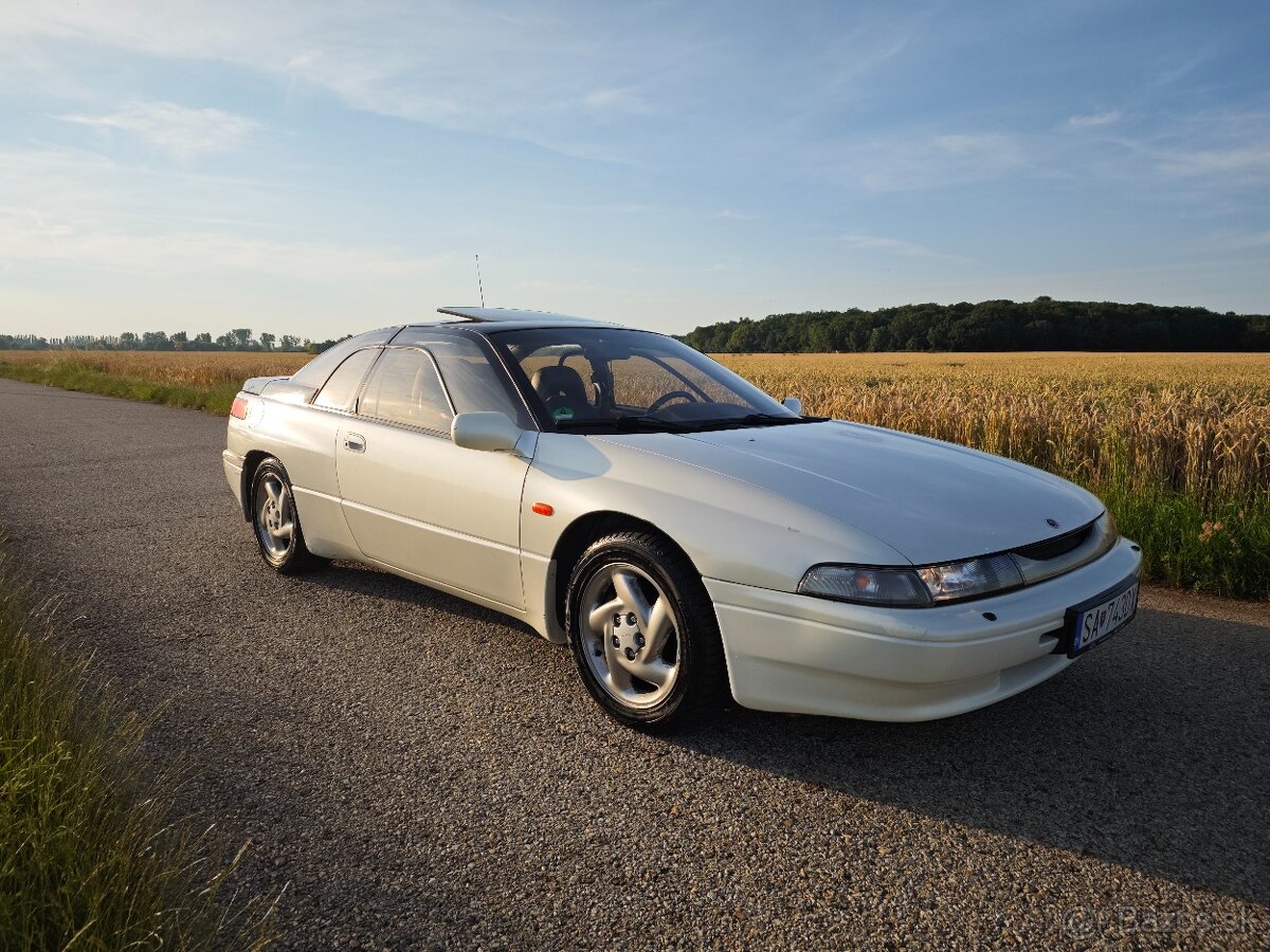 Subaru SVX 3.3 H6 24V - 8