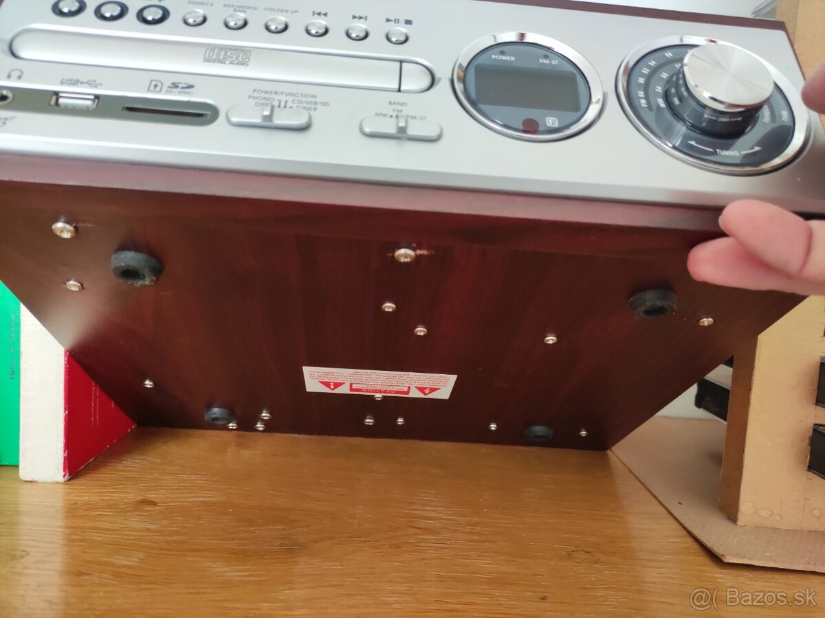 Roadstar • CD Radio System • HIF-8888TUMPN - 8