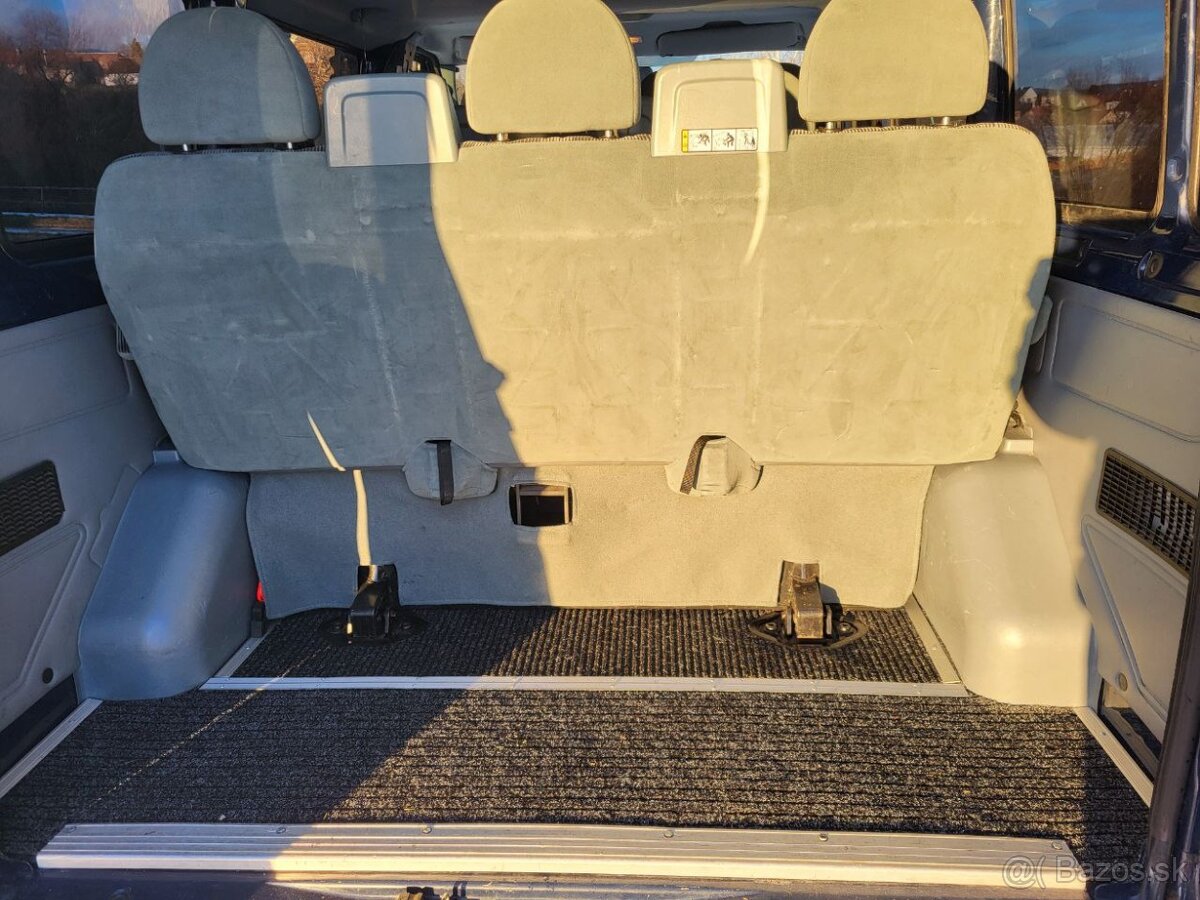 Ford Transit Tourneo 9-miestny 2012 - 8