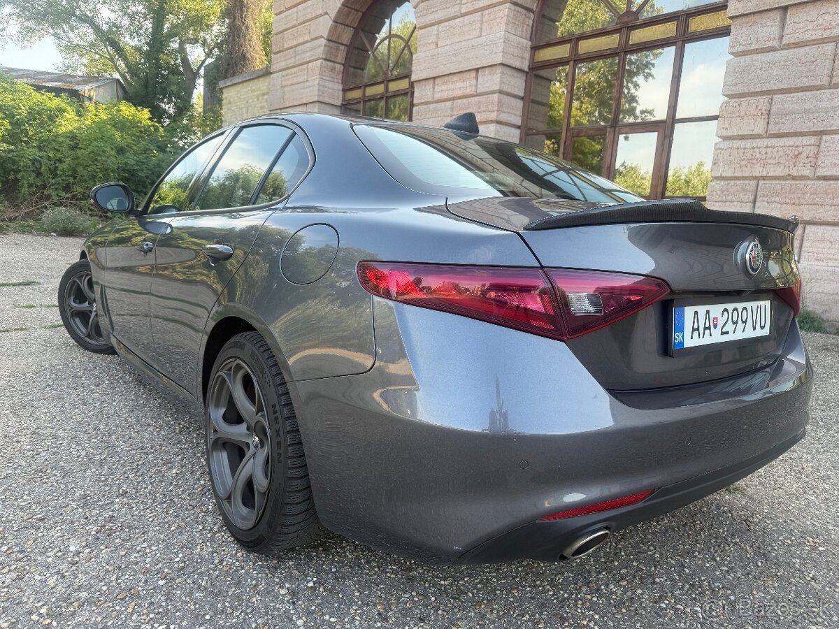 Alfa Romeo Giulia 2.2 Diesel 150 AT Super - 8