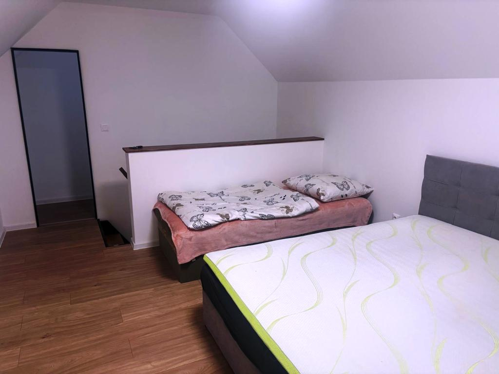 Prenajmeme novostavbu 2-izb. RD v obci Štitáre pri Nitre - 8