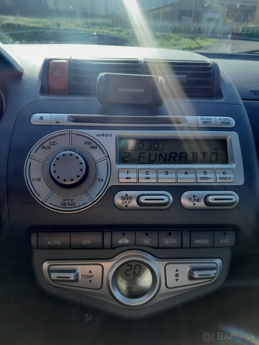 HONDA JAZZ 1.4 61KW - 8