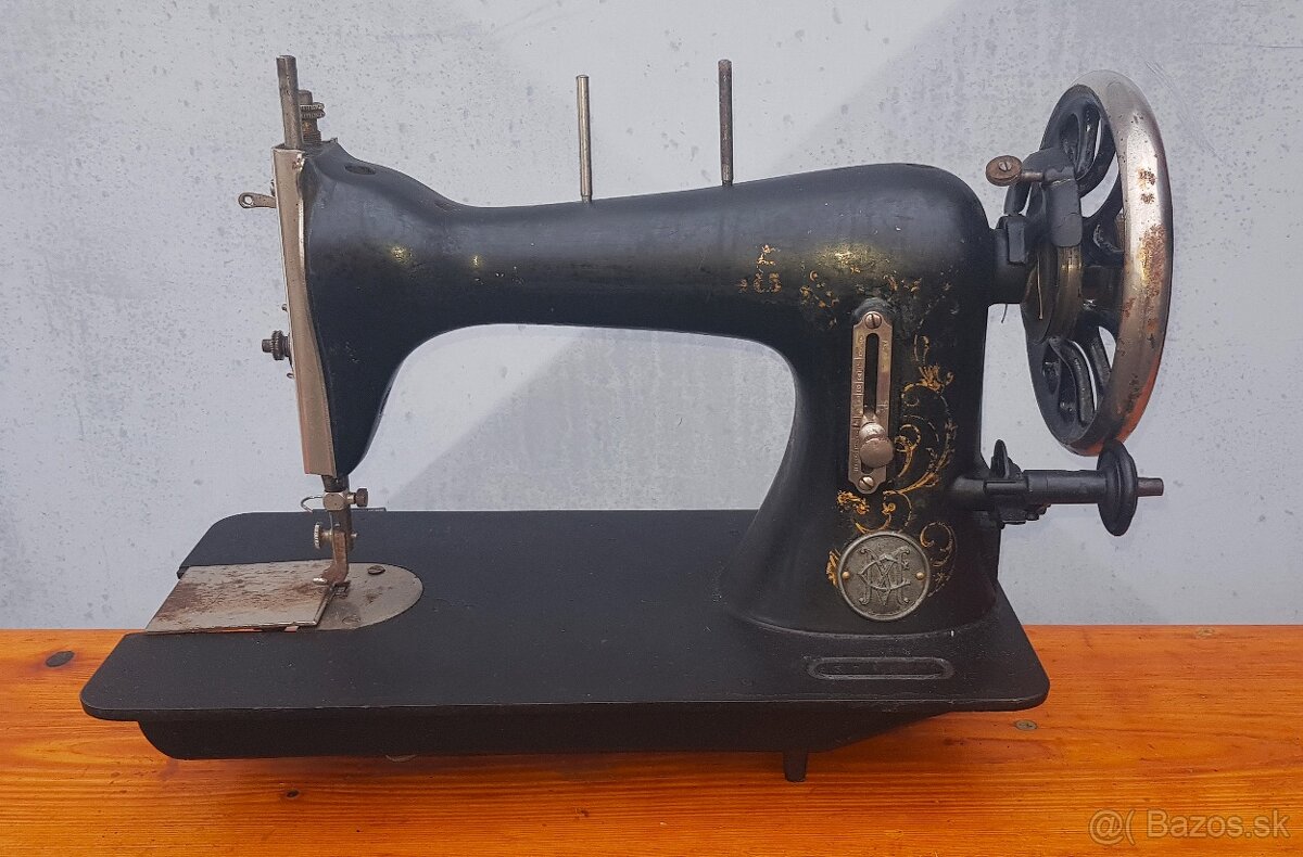 Šijací stroj - 3ks - 8