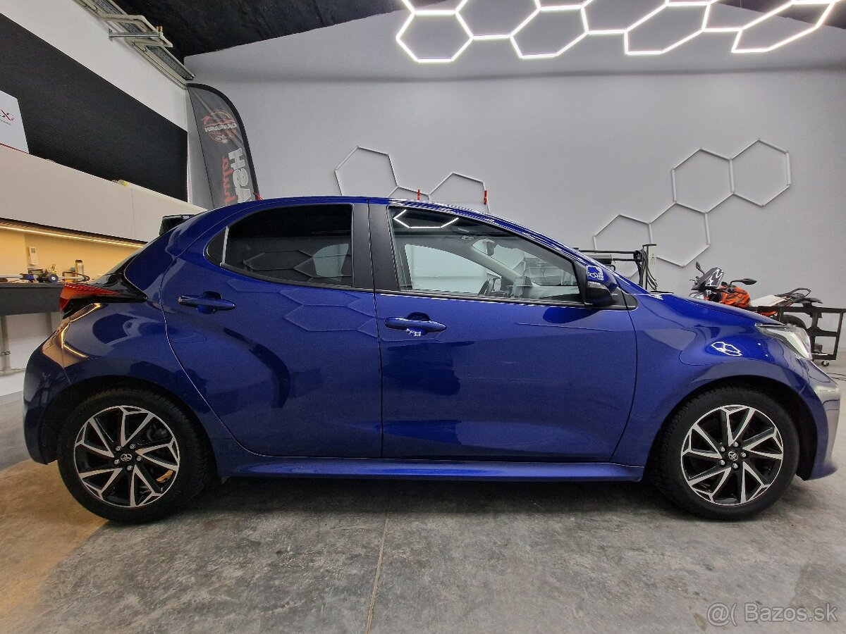 Toyota Yaris Hybrid 1.5 e-CVT | 12/2022 | - 8