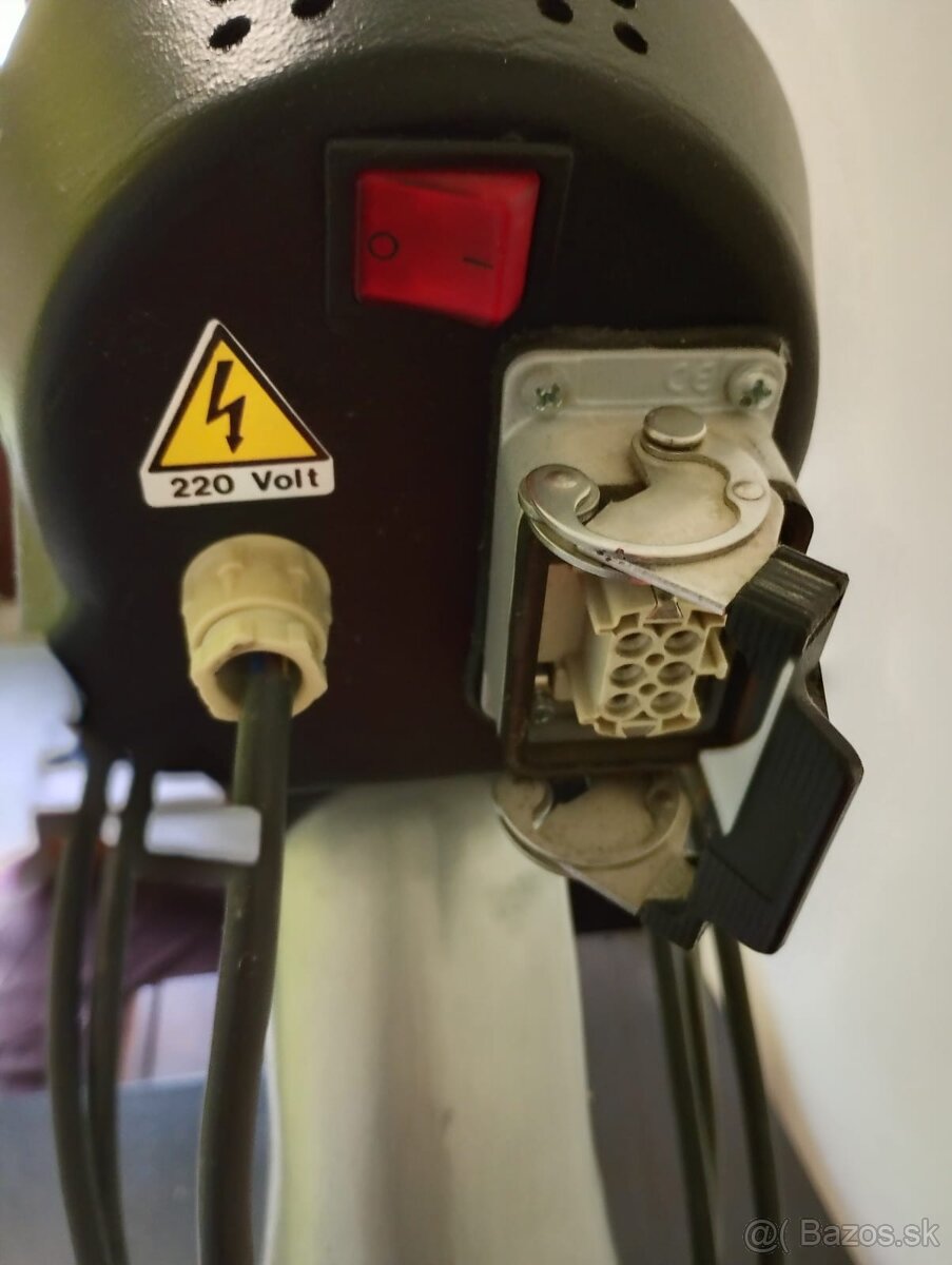 Predám tepelný lis Siser TS One - 8