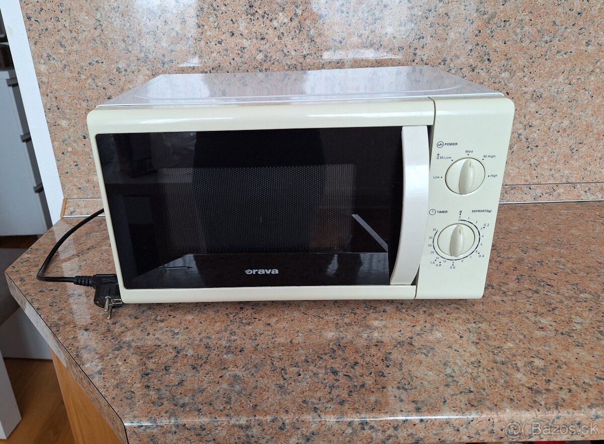 Kuchynská linka + veľká skrinka - 8