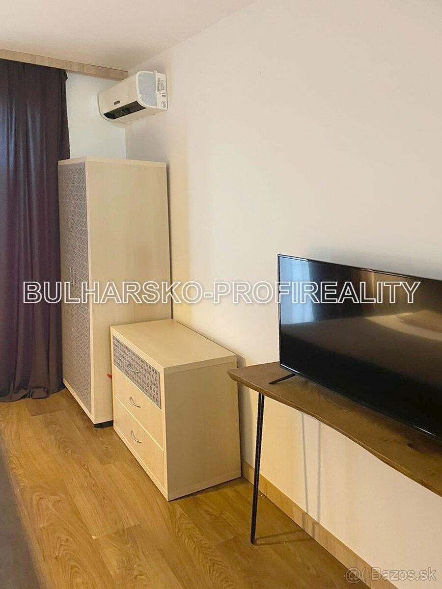 Bulharsko-PROSTORNÉ STUDIO (43 m²) - 8
