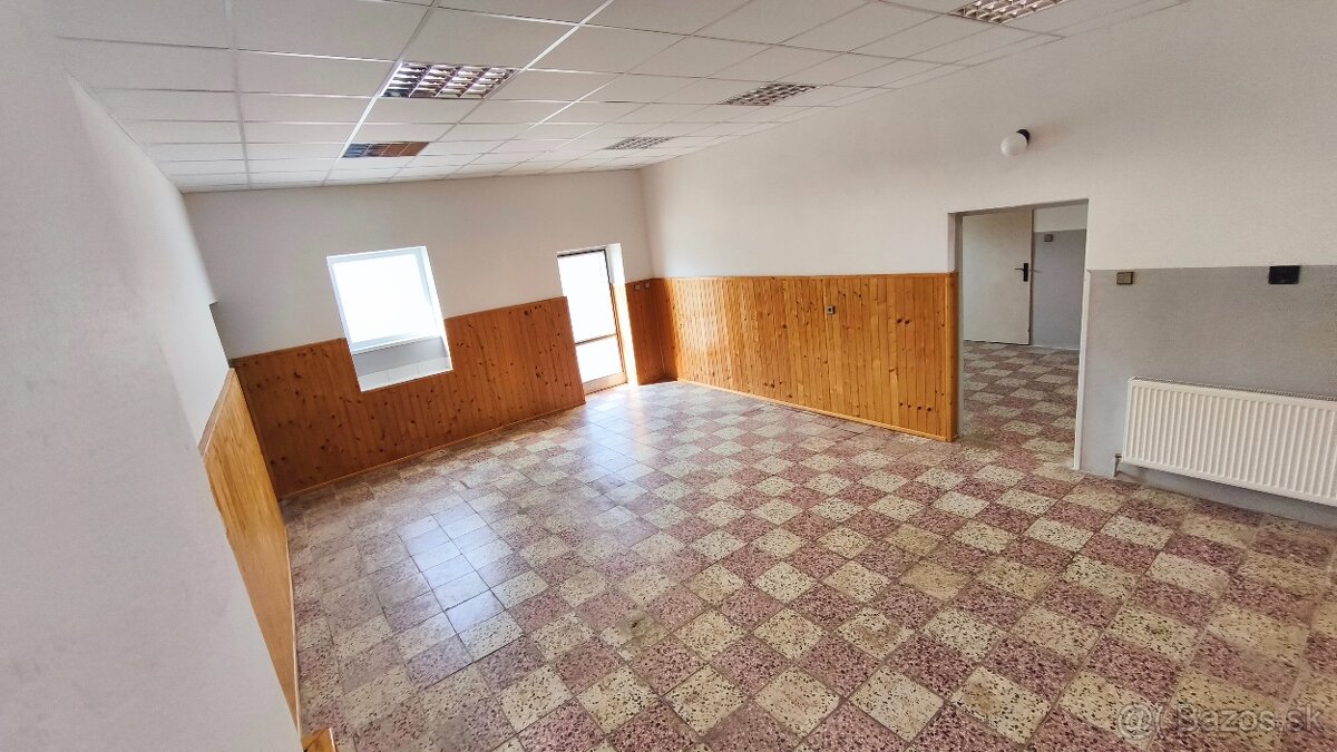 Rodinný dom s obchodným priestorom - 8