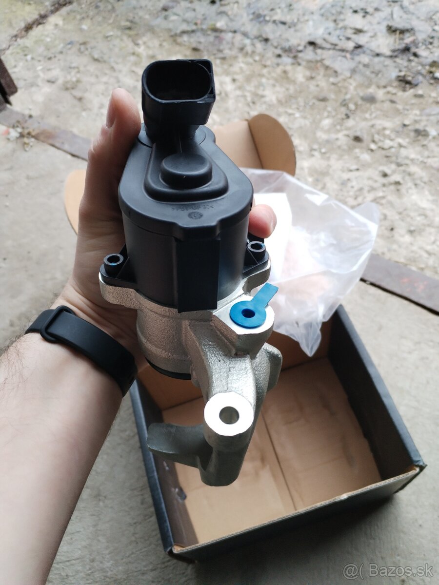 Brzdový strmeň Audi A6 C6 - 8