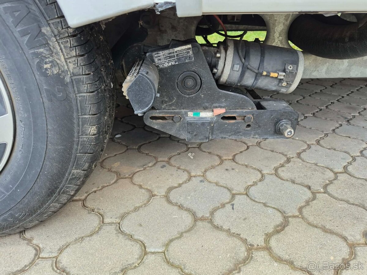 Predám obytný príves karavan - 8