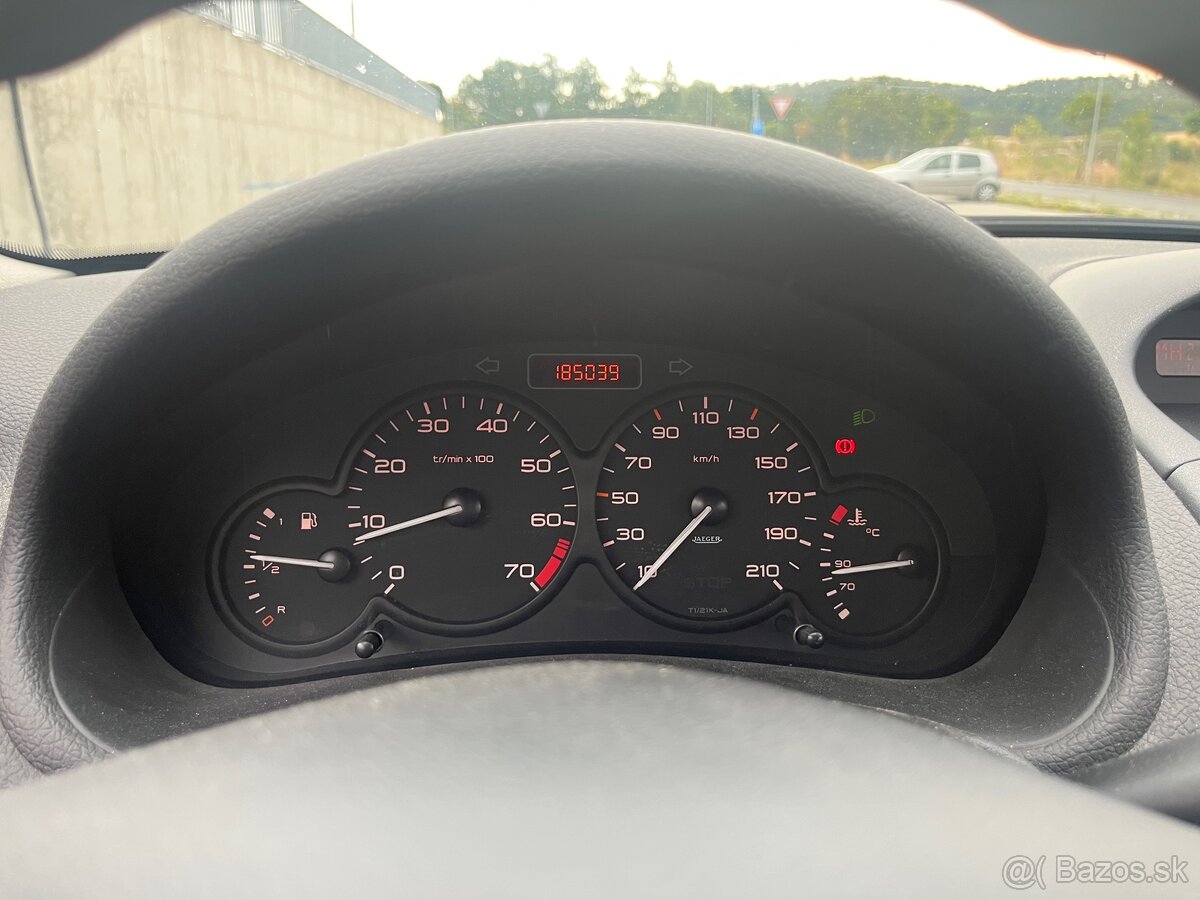 ✅Peugeot 206 1.1 44kw NOVÁ STK - 8