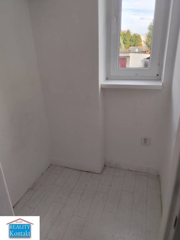 Rezervovaný Na prenájom 2-izbový byt v Nových Zámkoch - 8