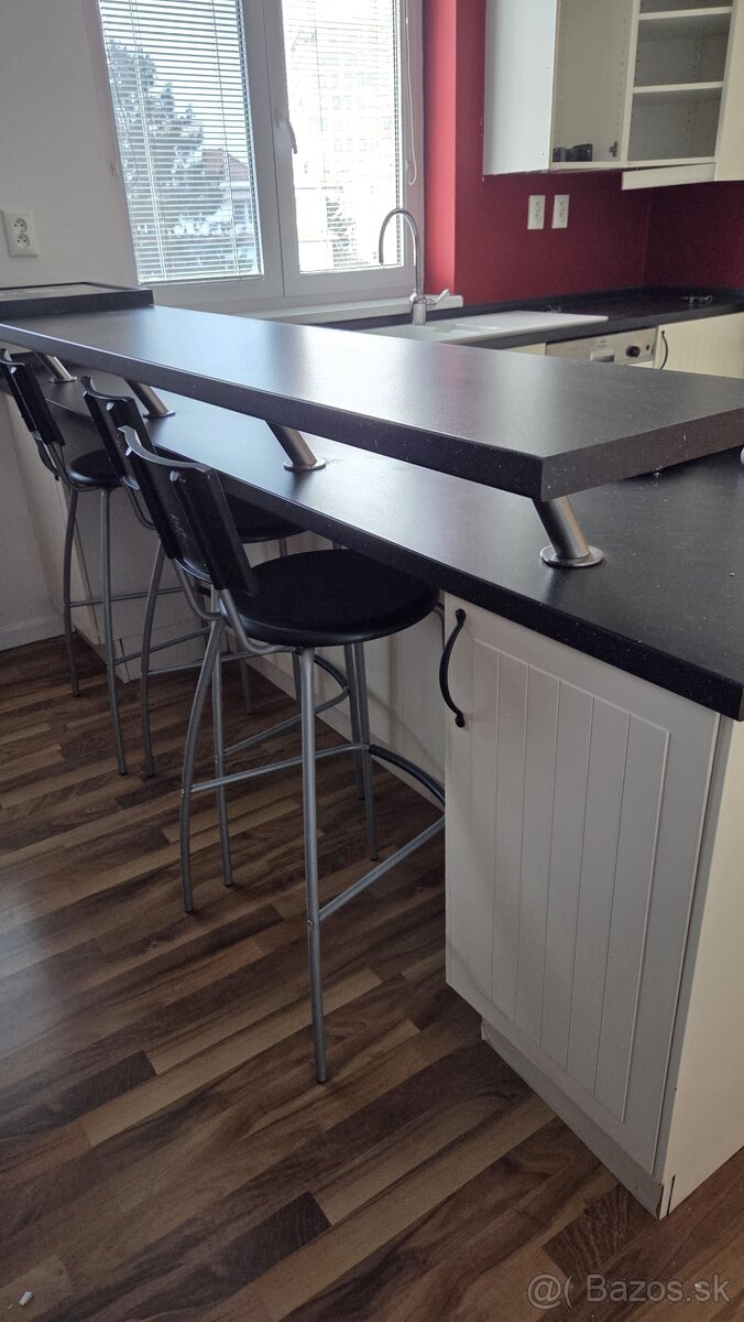 Predam starsiu IKEA kuchynu - 8