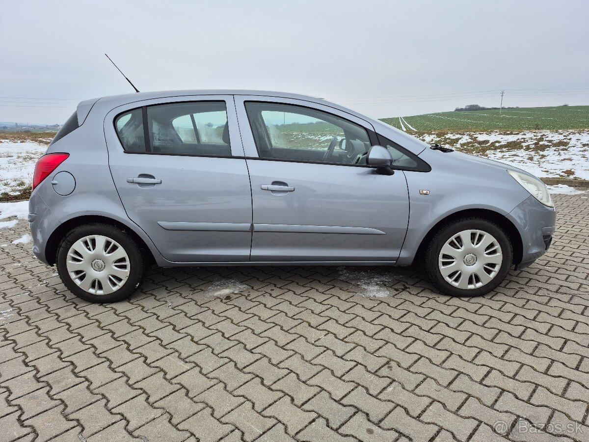 OPEL CORSA 1,0 benzin ECOTEC 59 000km - 8