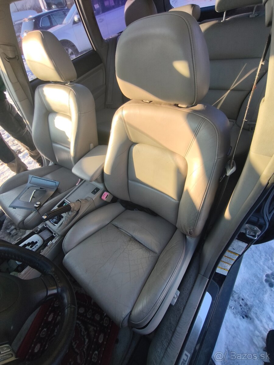 Subaru Outback BPE 3.0R (2004) - 8