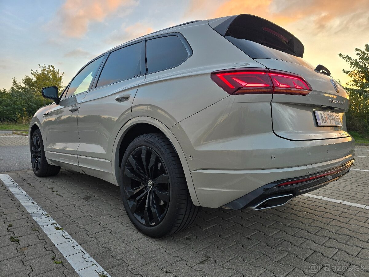 Volkswagen Touareg R-Line 3.0 tdi - 8