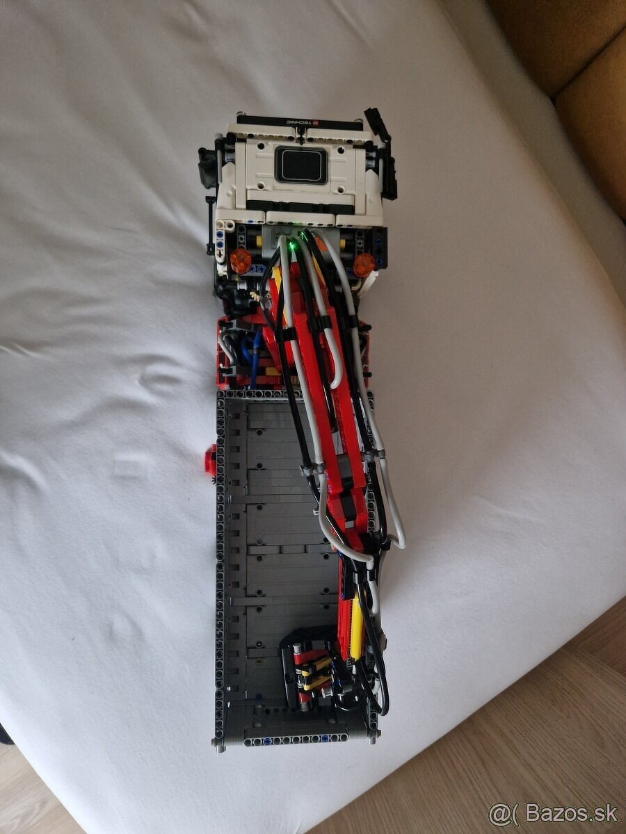 LEGO 42043 Mercedes-Benz Arocs 3245 - 8