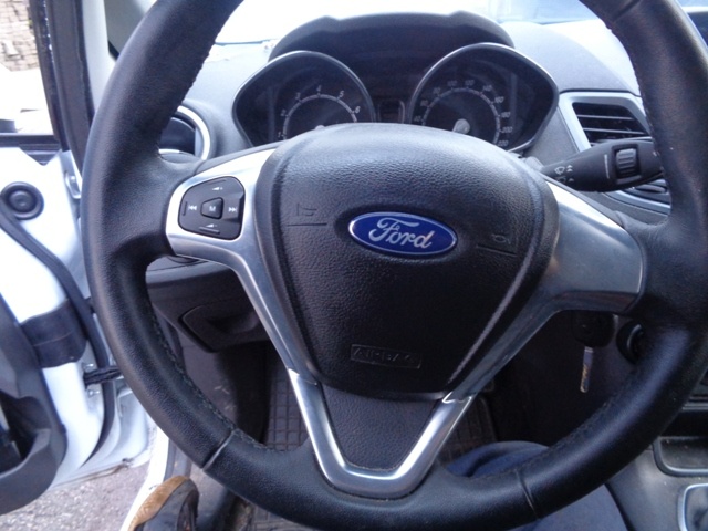Ford fiesta MK7 1,25, 60kw rozpredám na náhradné diely - 8