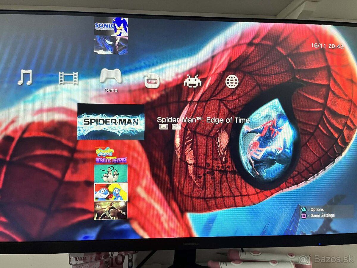 PS3 Slim, 2 ovládače, hry - 8