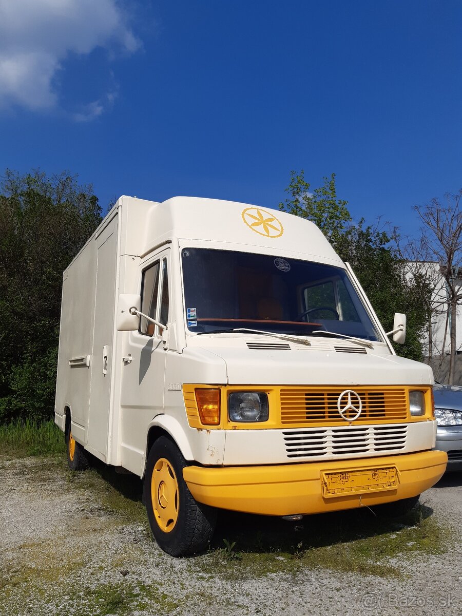 prerobený karavan Meredes-Benz 308D-P - 8