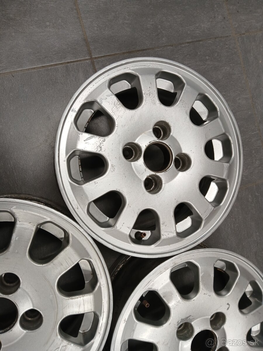 Felicia mystery 4x100 r13 - 8