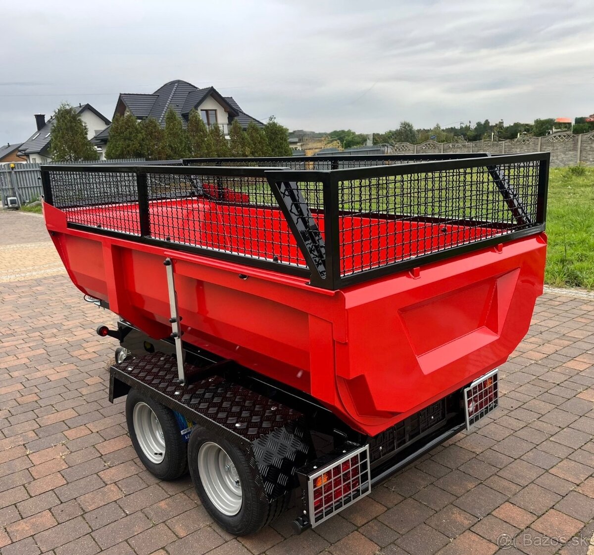 Sklápěcí přívěsný vozík do 750 kg – za auto i čtyřkolku malo - 8