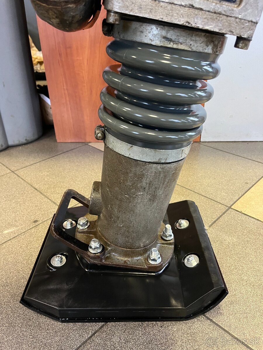 Vibracna zaba, noha, skokan Wacker Neuson BS 50-2 , 2020rv - 8