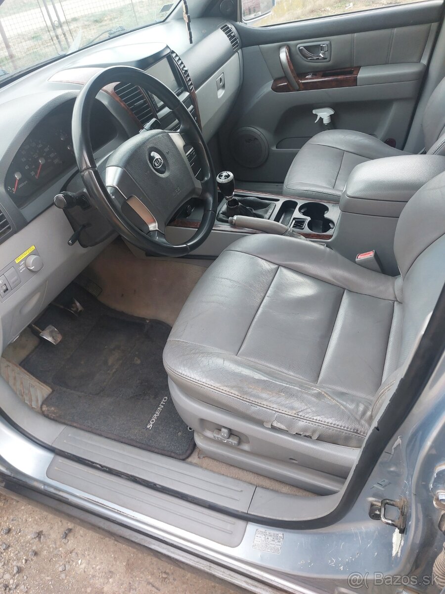 Kia sorento - 8