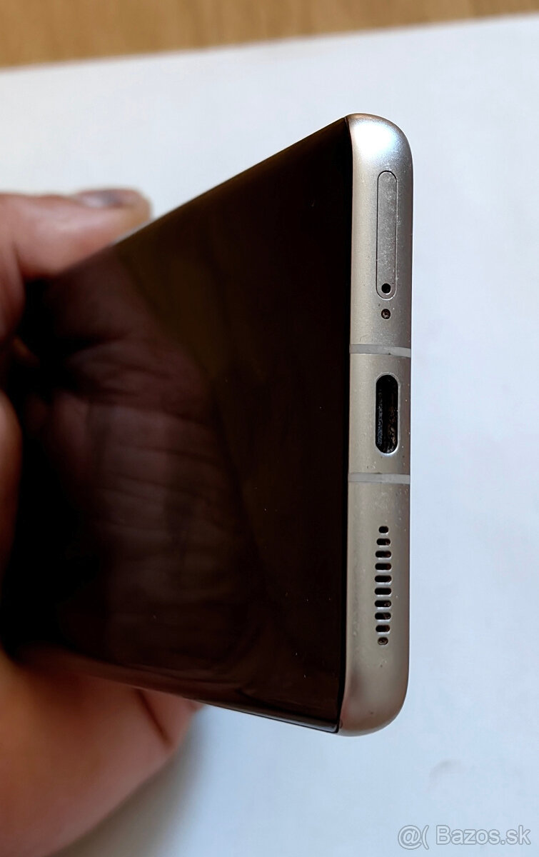 Xiaomi 12,Top stav,super fotoaparat,,8GB Ram,je vykonny - 8