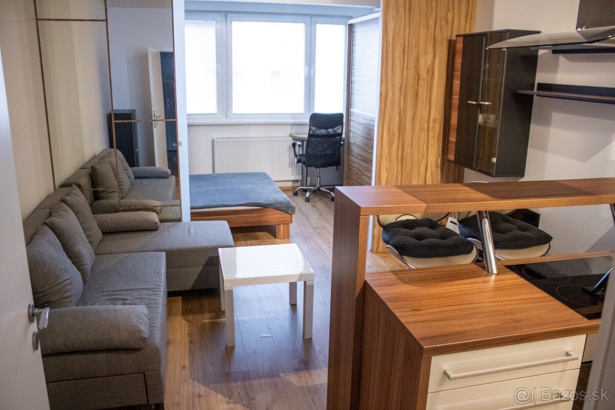 1-izbový byt Kadnárová Bratislava-Rača S PARKOVACÍM MIESTOM - 8