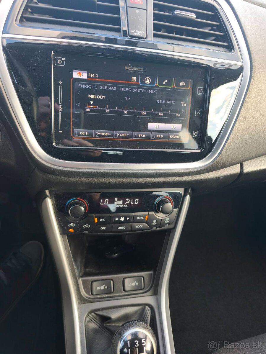 Suzuki SX4 S-CROSS 4x4 rok 2016 - 8