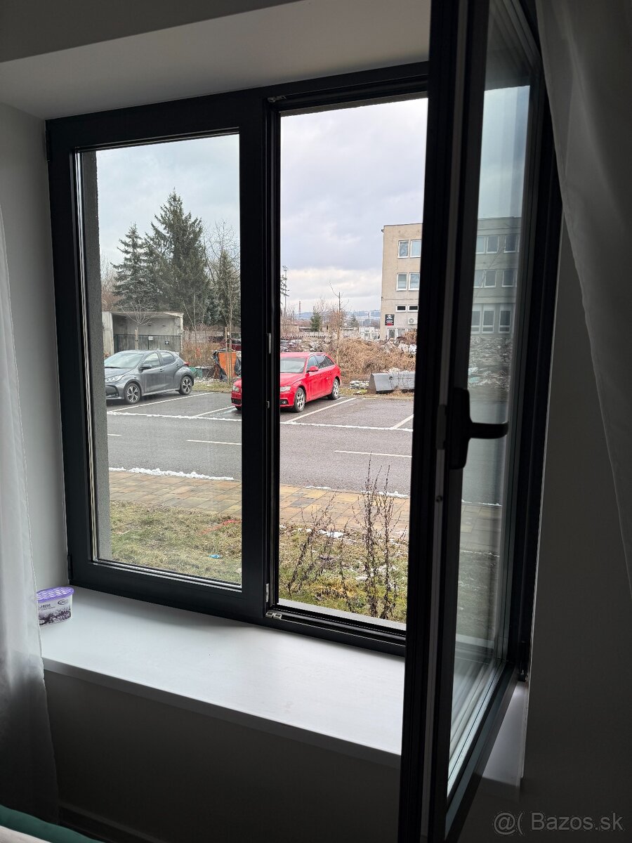 AL okno za cenu plastového - 8