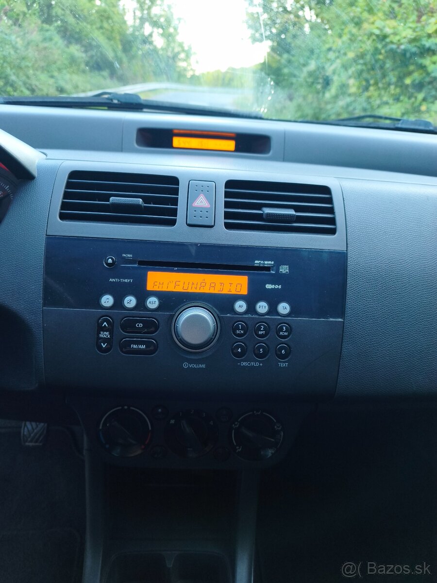 Suzuki Swift 4x4 1.3 68kw Benzín+LPG - 8
