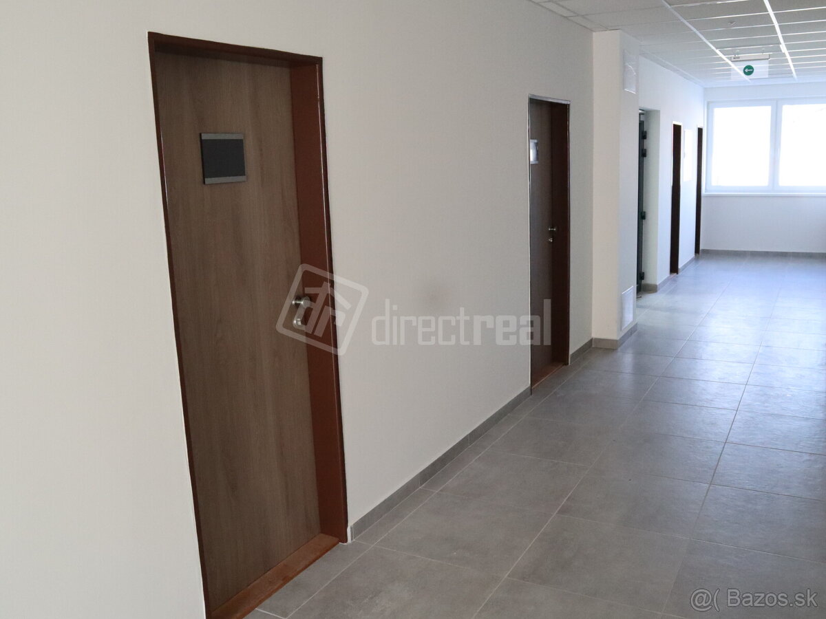 ADMINISTRATÍVNY ALEBO OBCHODNÝ PRIESTOR 16 m2 NA PRENÁ… - 8