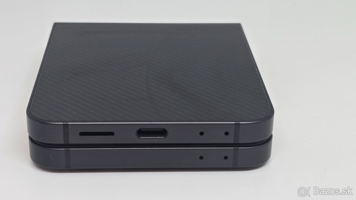 Samsung Galaxy Z Flip6 512GB - 8