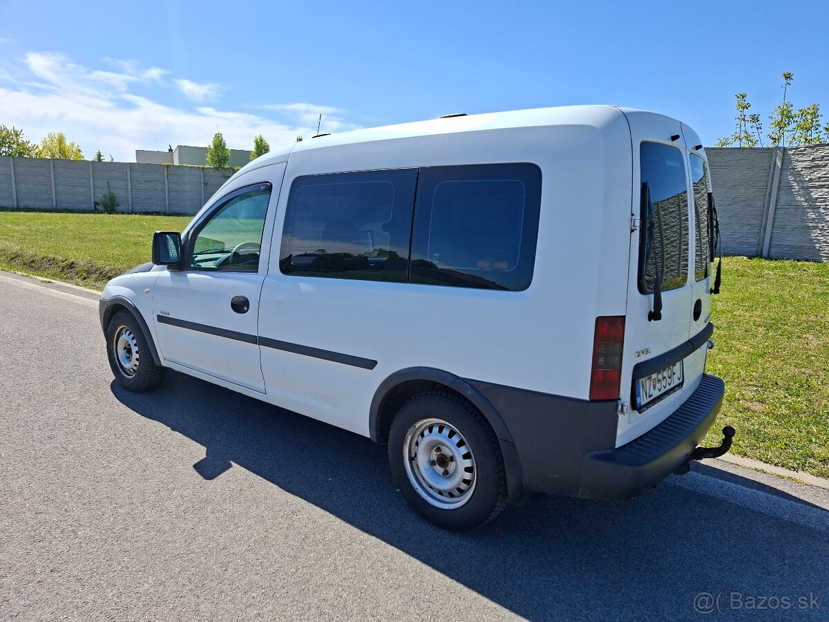 Opel Combo TOUR 1.3 CDTI - 8
