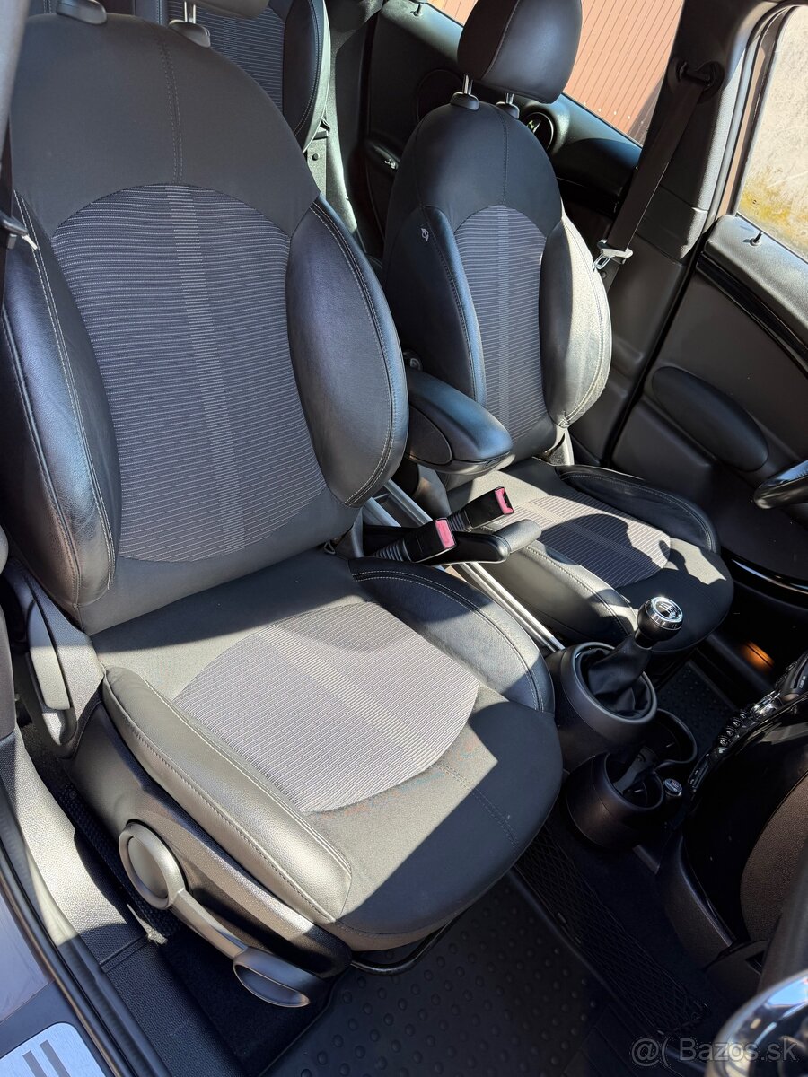 MINI Countryman Cooper D - 8