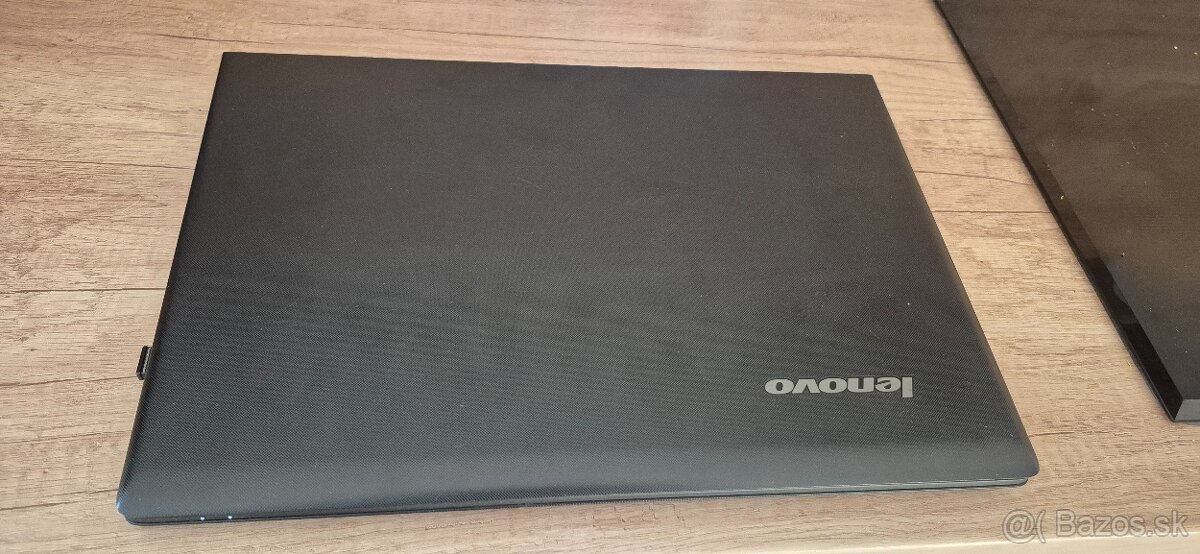 Lenovo - 8