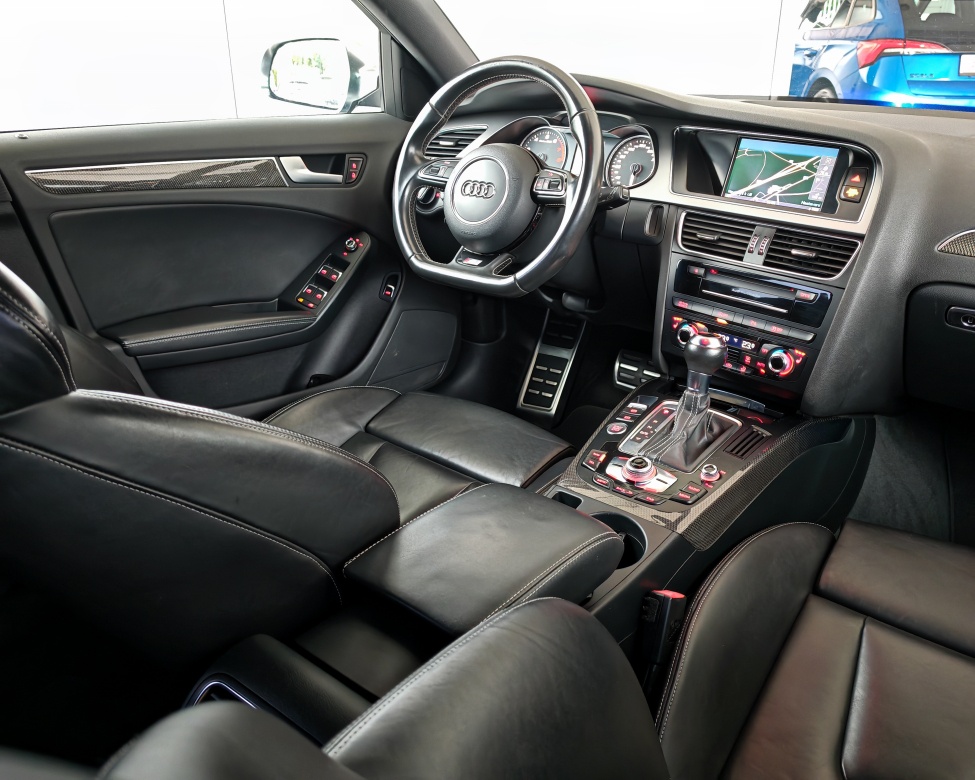 Audi S4 Avant 3.0 TFSI V6 quattro S tronic//AJ NA SPLÁTKY// - 8