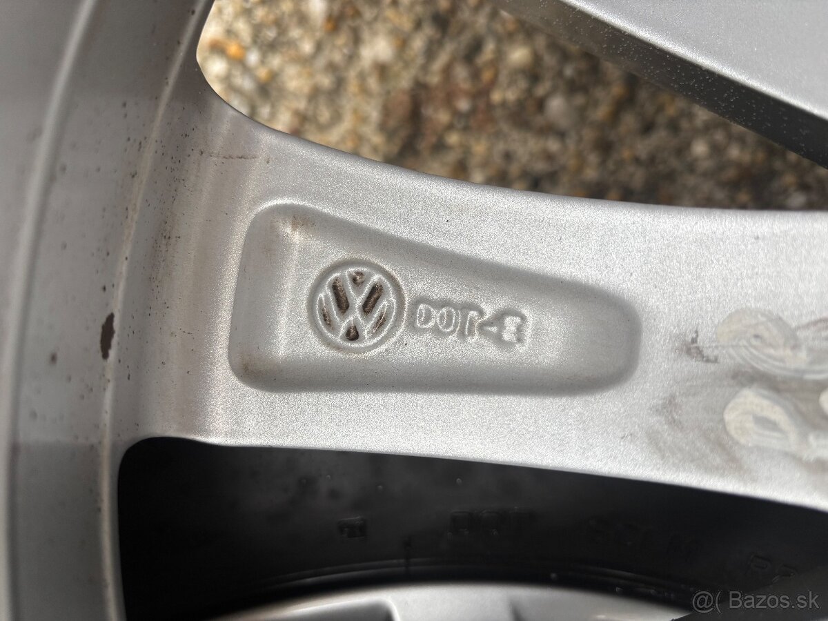 Letné originál VW 215/55 R17 5x112 - 8