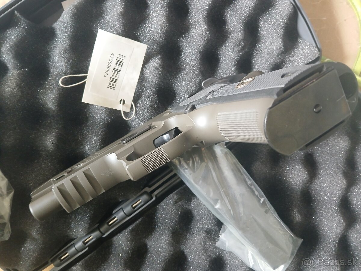 Sig Sauer P226 LEGION / 9mm Luger - 8