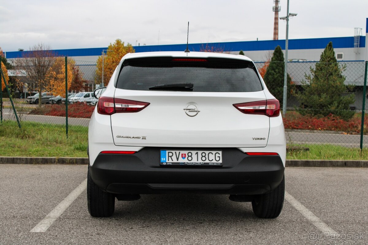 Opel Grandland X 1.2 Turbo - TOP STAV - 8