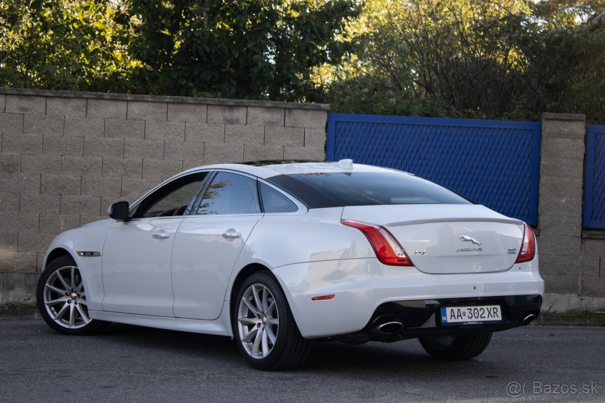 Jaguar XJ R 3.0 V6 250 kW - 8