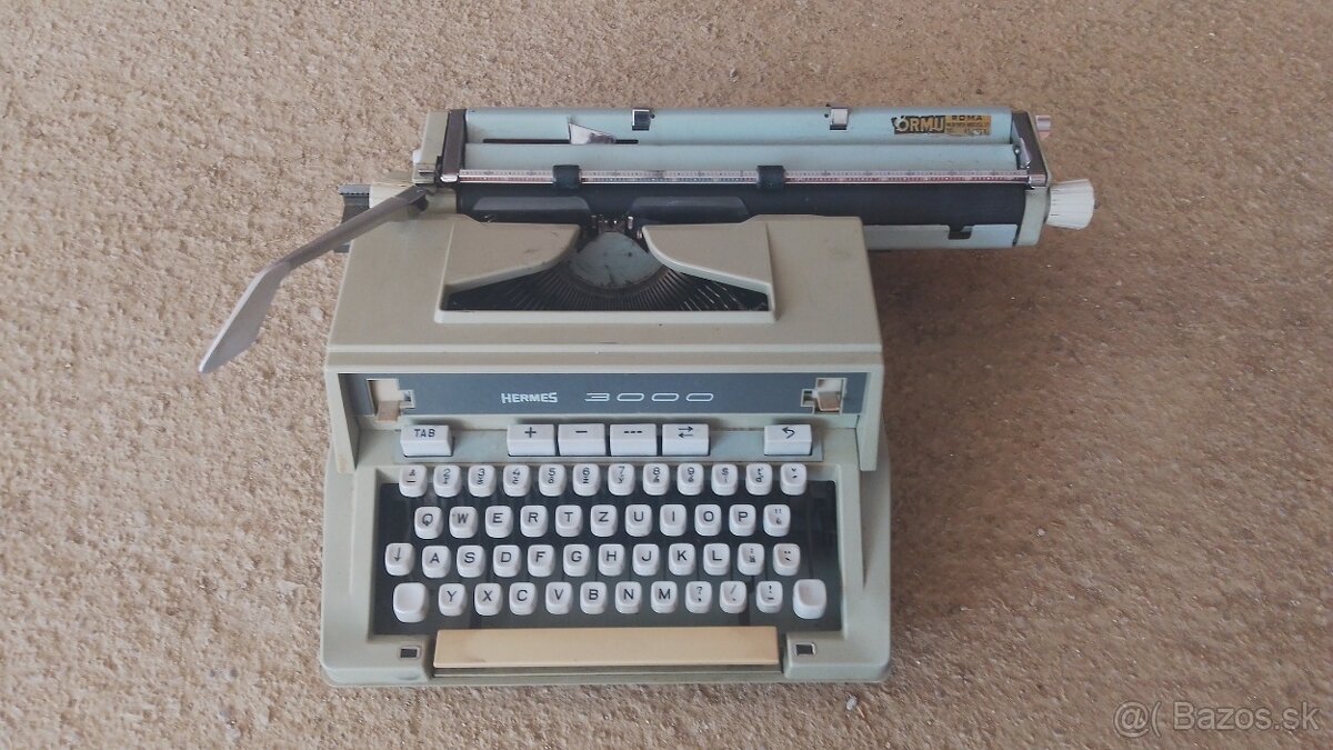Predám švajčiarský starožitní písací stroj Hermes v kufríku - 8