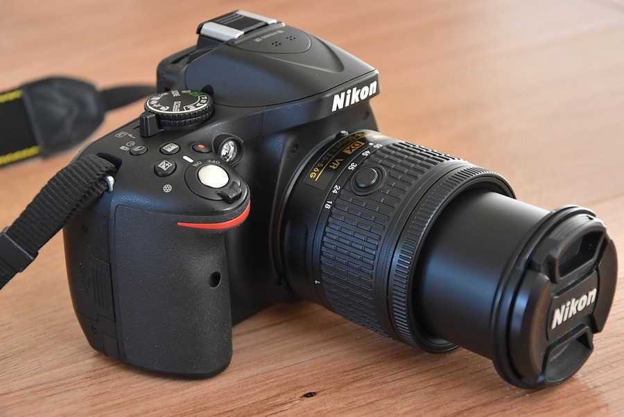 Nikon D5200 s VR objektivom 18 - 55 AF-P 7 tisic zaberov - 8